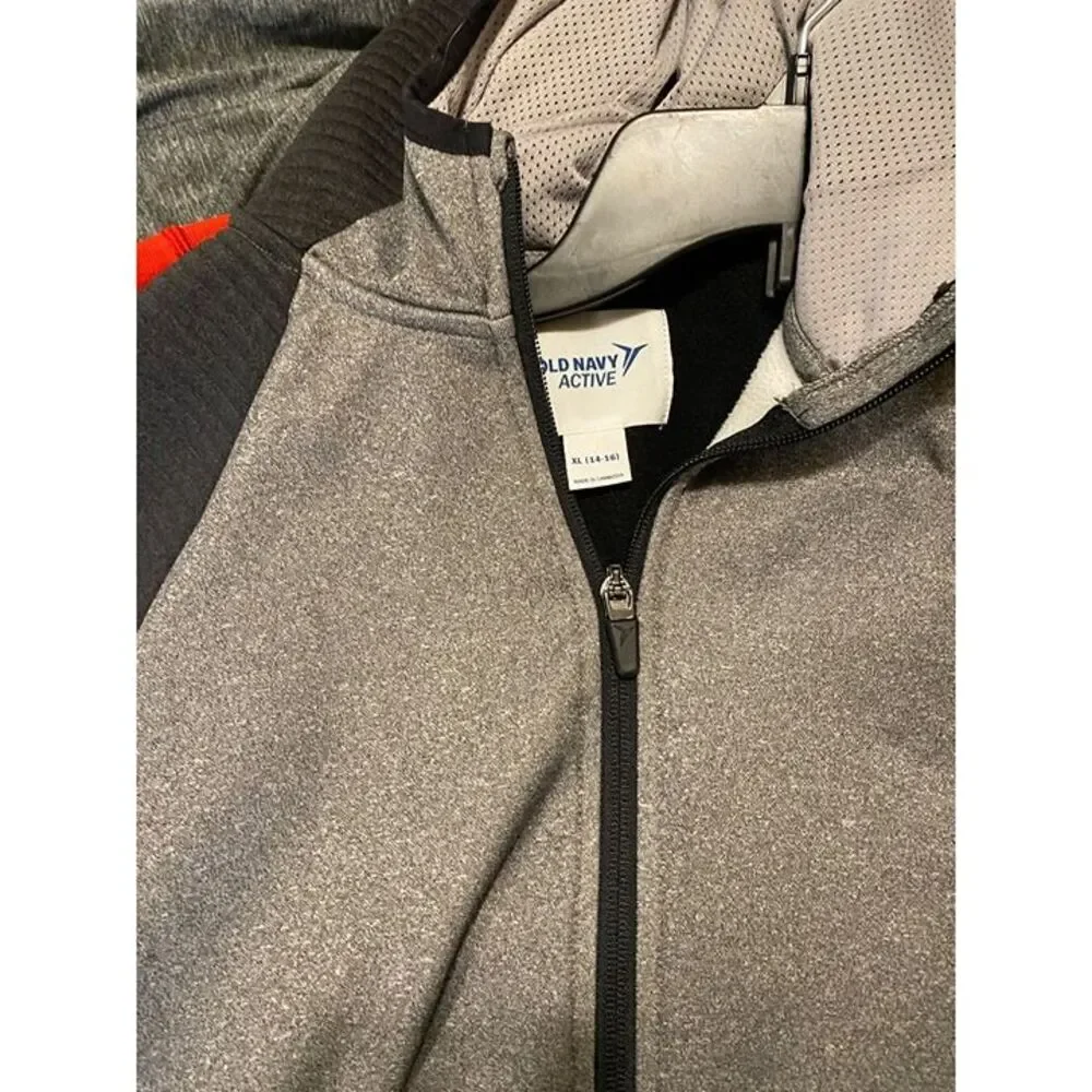 Nike Therma-Fit Red Hoodie & Old Navy Active Gray Zip-Up Hoodie Lg Set 10/12
